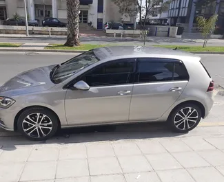 Wynajem samochodu Volkswagen Golf 7 nr 16364 (Automatyczna) w Limassol, z silnikiem 1,6l. Benzyna ➤ Bezpośrednio od Leo na Cyprze.