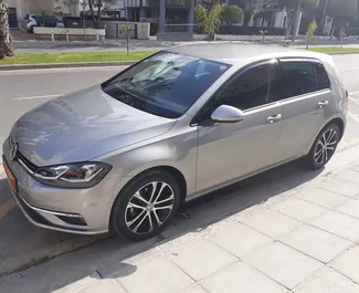 Wynajmij Volkswagen Golf 7 2022 na Cyprze. Paliwo: Benzyna. Moc: 145 KM ➤ Koszt od 28 EUR za dobę.