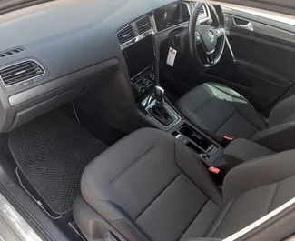Volkswagen Golf 7 2022 – wynajem od właścicieli w Limassol (Cypr).