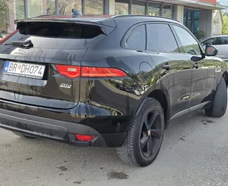 Wynajmij Jaguar F-PACE 2021 w Czarnogórze. Paliwo: Diesel. Moc: 185 KM ➤ Koszt od 38 EUR za dobę.