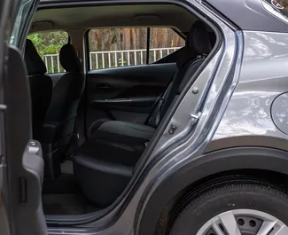 Wynajmij Nissan Kicks 2024 w Gruzji. Paliwo: Benzyna. Moc: 122 KM ➤ Koszt od 86 GEL za dobę.