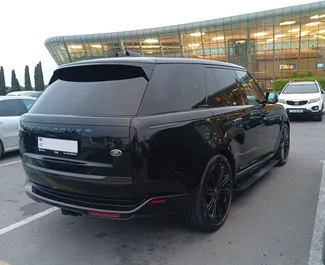 Wynajmij Land Rover Range Rover 2023 w Azerbejdżanie. Paliwo: Benzyna. Moc:  KM ➤ Koszt od 1020 AZN za dobę.