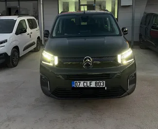 Wynajem samochodu Citroen Berlingo nr 16396 (Automatyczna) na lotnisku w Antalyi, z silnikiem 1,5l. Diesel ➤ Bezpośrednio od Çağatay w Turcji.