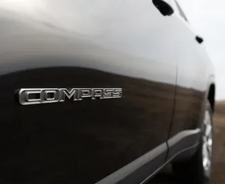Silnik Benzyna 2,0 l – Wynajmij Jeep Compass w Tbilisi.