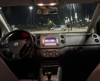 Silnik Benzyna 1,4 l – Wynajmij Volkswagen Golf Plus w Tiranie.