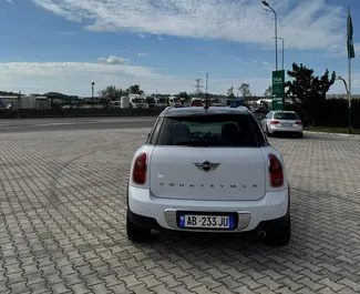 Silnik Diesel 1,6 l – Wynajmij Mini Countryman Cooper S w Tiranie.