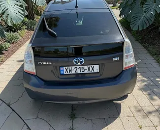 Toyota Prius – samochód kategorii Ekonomiczny, Komfort na wynajem w Gruzji ✓ Bez Depozytu ✓ Ubezpieczenie: OC, CDW, Bez Depozytu.