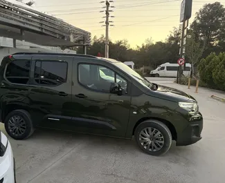 Silnik Diesel 1,5 l – Wynajmij Citroen Berlingo na lotnisku w Antalyi.