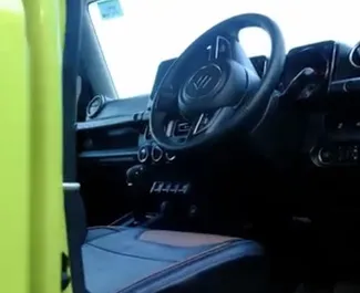 Wynajem samochodu Suzuki Jimny nr 16189 (Automatyczna) na lotnisku w Goa, z silnikiem 1,5l. Benzyna ➤ Bezpośrednio od Umar w Goa.