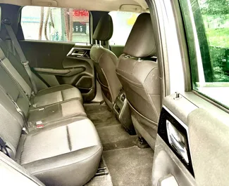 Wynajmij Mitsubishi Outlander w Tbilisi Gruzja