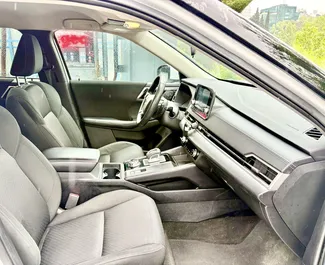 Wynajmij Mitsubishi Outlander w Tbilisi Gruzja