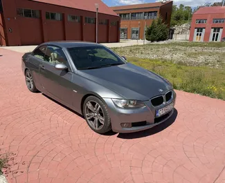 BMW 3-series Cabrio 2015 do wynajęcia w Budvie. Limit przebiegu nieograniczony.