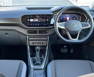 Wynajem samochodu Volkswagen T-Cross nr 14387 (Automatyczna) w Limassol, z silnikiem 1,0l. Benzyna ➤ Bezpośrednio od Aleksandr na Cyprze.