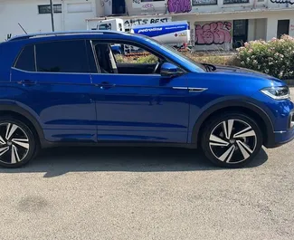 Wynajmij Volkswagen T-Cross 2023 na Cyprze. Paliwo: Benzyna. Moc: 120 KM ➤ Koszt od 42 EUR za dobę.