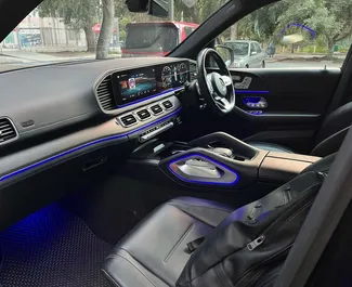Wynajmij Mercedes-Benz GLE 300d 2021 na Cyprze. Paliwo: Diesel. Moc: 260 KM ➤ Koszt od 131 EUR za dobę.