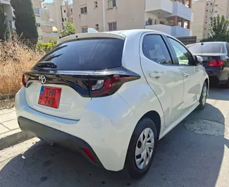 Wynajem samochodu Toyota Yaris nr 16458 (Automatyczna) w Limassol, z silnikiem 1,5l. Benzyna ➤ Bezpośrednio od Aleksandr na Cyprze.