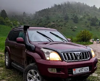 Wynajmij Toyota Land Cruiser Prado 2004 w Kirgistanie. Paliwo: Diesel. Moc:  KM ➤ Koszt od 100 USD za dobę.