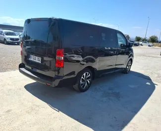 Wynajem samochodu Fiat Ulysse nr 16395 (Automatyczna) na lotnisku w Antalyi, z silnikiem 2,2l. Diesel ➤ Bezpośrednio od Ramazan w Turcji.