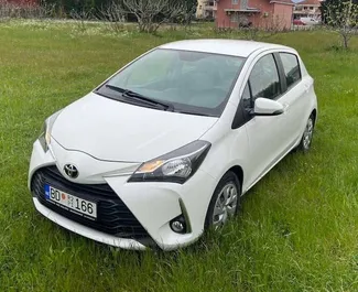 Wypożyczalnia Toyota Yaris na lotnisku w Podgoricy, Czarnogóra ✓ Nr 16205. ✓ Skrzynia Automatyczna ✓ Opinii: 0.