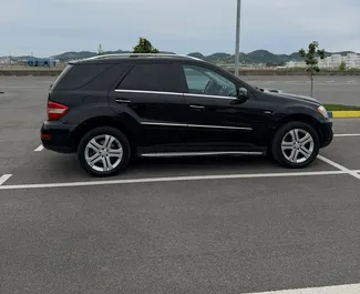 Wynajem samochodu Mercedes-Benz ML350 nr 16316 (Automatyczna) w Durres, z silnikiem 3,5l. Diesel ➤ Bezpośrednio od Emanuel w Albanii.