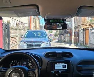Wynajmij Jeep Renegade 2019 w Gruzji. Paliwo: Benzyna. Moc: 180 KM ➤ Koszt od 110 GEL za dobę.