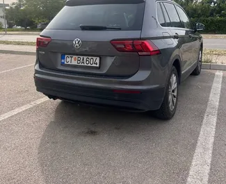 Wynajem samochodu Volkswagen Tiguan nr 16217 (Automatyczna) na lotnisku w Podgoricy, z silnikiem 2,0l. Diesel ➤ Bezpośrednio od Yan w Czarnogórze.