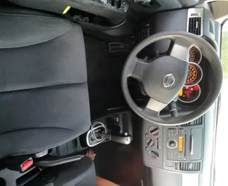 Silnik Benzyna 1,8 l – Wynajmij Nissan Versa na lotnisku w Podgoricy.