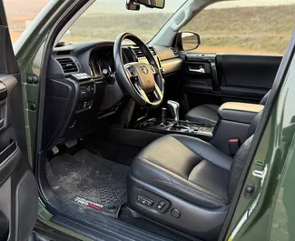 Wynajmij Toyota 4 Runner w Tbilisi Gruzja