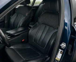 BMW 5-Series – samochód kategorii Komfort, Premium na wynajem w Gruzji ✓ Depozyt 800 GEL ✓ Ubezpieczenie: OC, FDW, Pasażerowie, Młody.
