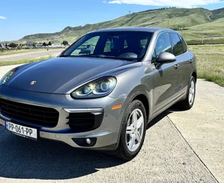 Wypożyczalnia Porsche Cayenne w Tbilisi, Gruzja ✓ Nr 13665. ✓ Skrzynia Automatyczna ✓ Opinii: 1.