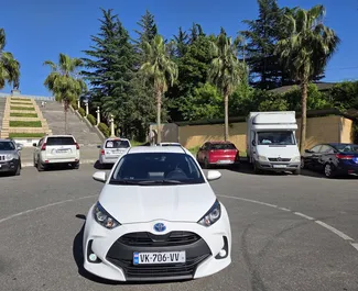 Wynajem samochodu Toyota Yaris nr 16524 (Automatyczna) w Kutaisi, z silnikiem 1,5l. Hybryda ➤ Bezpośrednio od Ashkan w Gruzji.