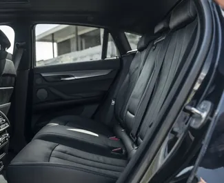 BMW X6 2021 do wynajęcia w Tbilisi. Limit przebiegu 200 km/dzień.