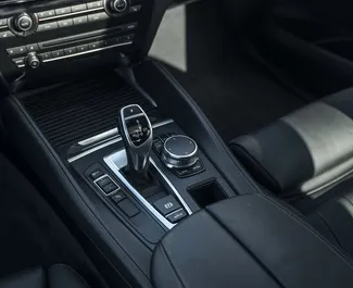 BMW X6 2021 – wynajem od właścicieli w Tbilisi (Gruzja).