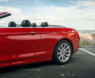 Wynajmij BMW 6-series Cabrio 2016 w Gruzji. Paliwo: Benzyna. Moc: 256 KM ➤ Koszt od 87 GEL za dobę.