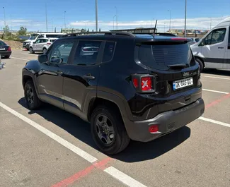 Silnik Benzyna 2,5 l – Wynajmij Jeep Renegade w Tbilisi.