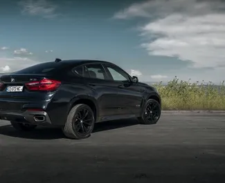 BMW X6 – samochód kategorii Premium, Crossover na wynajem w Gruzji ✓ Depozyt 540 GEL ✓ Ubezpieczenie: OC, FDW, Pasażerowie, Młody.