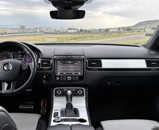 Volkswagen Touareg 2018 – wynajem od właścicieli w Tbilisi (Gruzja).