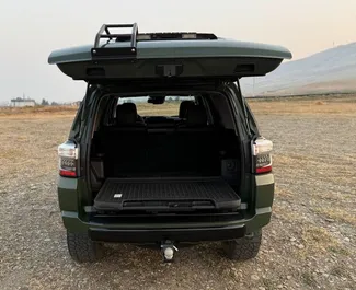 Toyota 4 Runner 2024 – wynajem od właścicieli w Tbilisi (Gruzja).