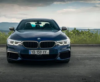 Wynajem samochodu BMW 5-Series nr 15475 (Automatyczna) w Tbilisi, z silnikiem 4,4l. Benzyna ➤ Bezpośrednio od Kate w Gruzji.