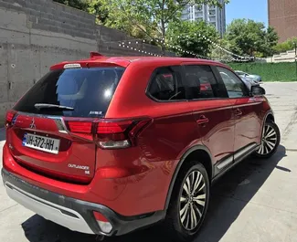 Silnik Benzyna  l – Wynajmij Mitsubishi Outlander w Tbilisi.