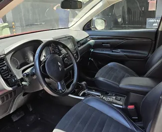 Mitsubishi Outlander – samochód kategorii Komfort, Crossover na wynajem w Gruzji ✓ Bez Depozytu ✓ Ubezpieczenie: OC, CDW, FDW, Pasażerowie, Od Kradzieży.