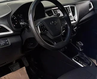 Hyundai Accent 2023 do wynajęcia w Ałmaty. Limit przebiegu 200 km/dzień.