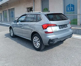Wynajmij Skoda Kamiq 2026 w Czarnogórze. Paliwo: Benzyna. Moc: 115 KM ➤ Koszt od 40 EUR za dobę.