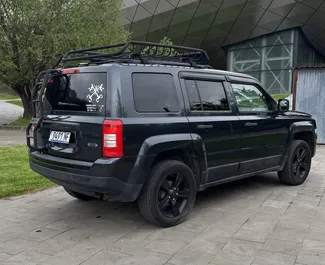 Silnik Benzyna 2,4 l – Wynajmij Jeep Patriot w Tbilisi.