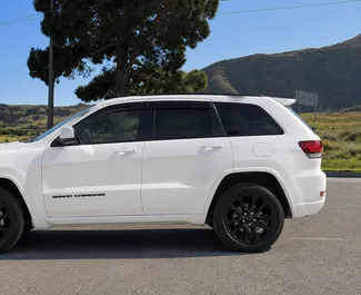 Wynajem samochodu Jeep Grand Cherokee nr 14947 (Automatyczna) w Tbilisi, z silnikiem 3,6l. Benzyna ➤ Bezpośrednio od Lasha w Gruzji.