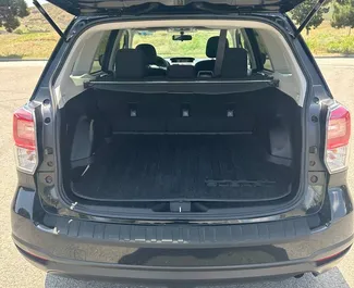 Subaru Forester 2017 do wynajęcia w Tbilisi. Limit przebiegu 250 km/dzień.