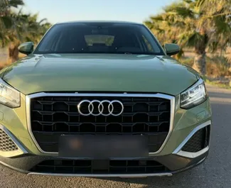 Wynajmij Audi Q2 2023 w Hiszpanii. Paliwo: Benzyna. Moc:  KM ➤ Koszt od 60 EUR za dobę.