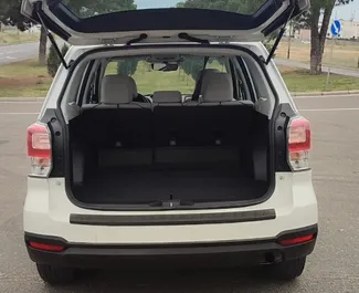 Subaru Forester 2017 do wynajęcia w Tbilisi. Limit przebiegu 250 km/dzień.