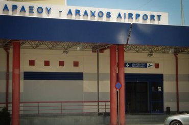 Wynajem aut na lotnisku w Araxos